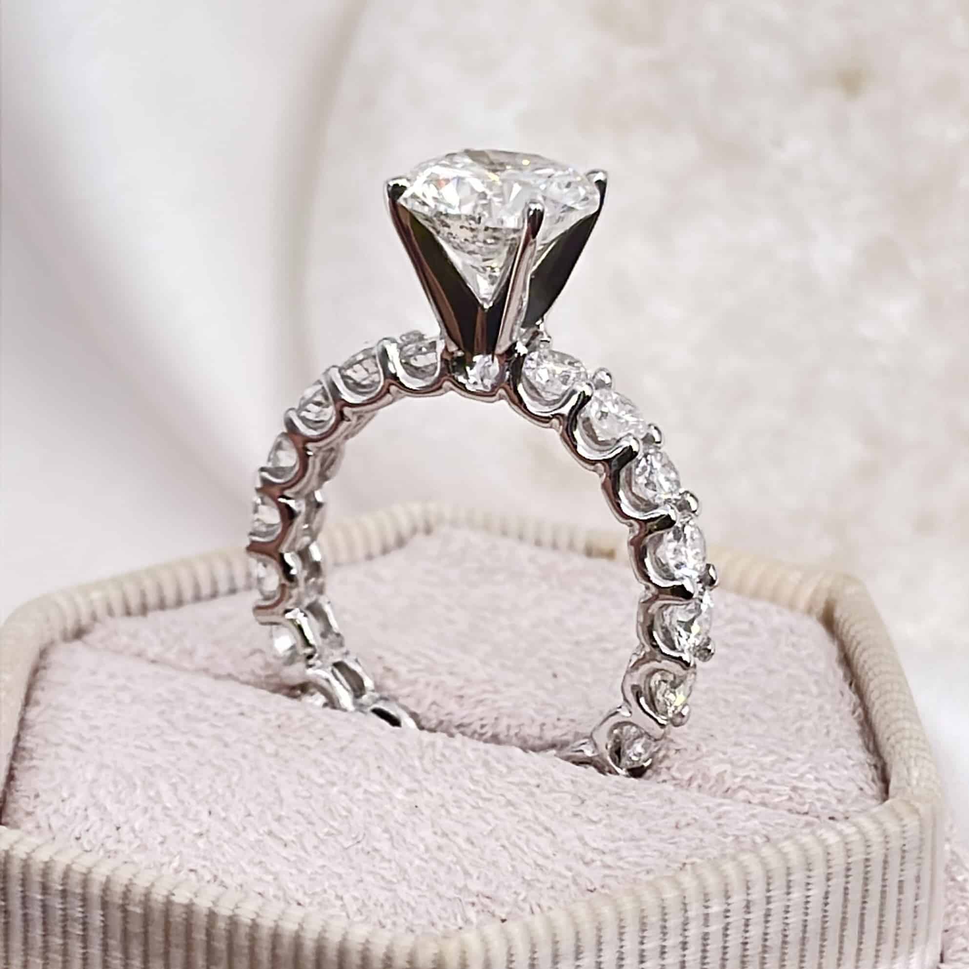 Round Cut Engagement Ring in Pavé Setting | Darry Ring